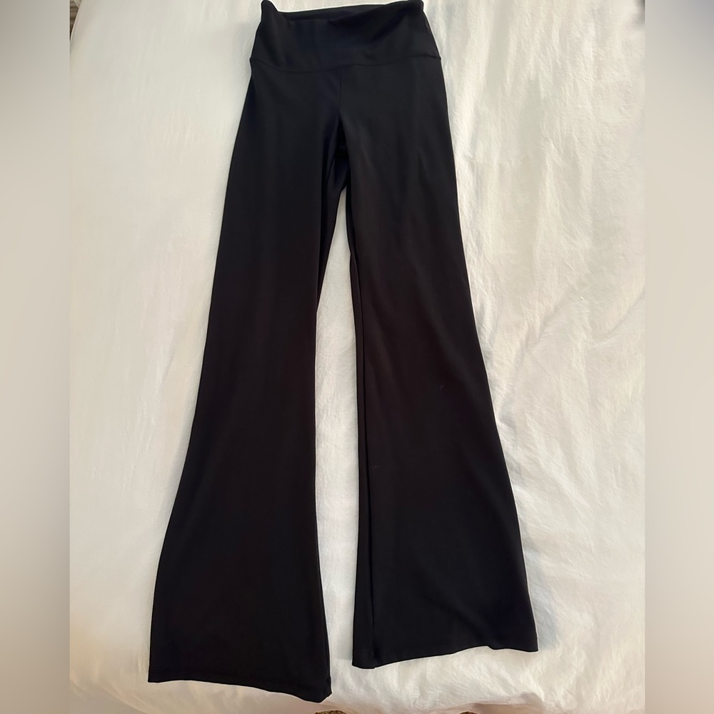 Aerie the everything high waist flare leggings in black